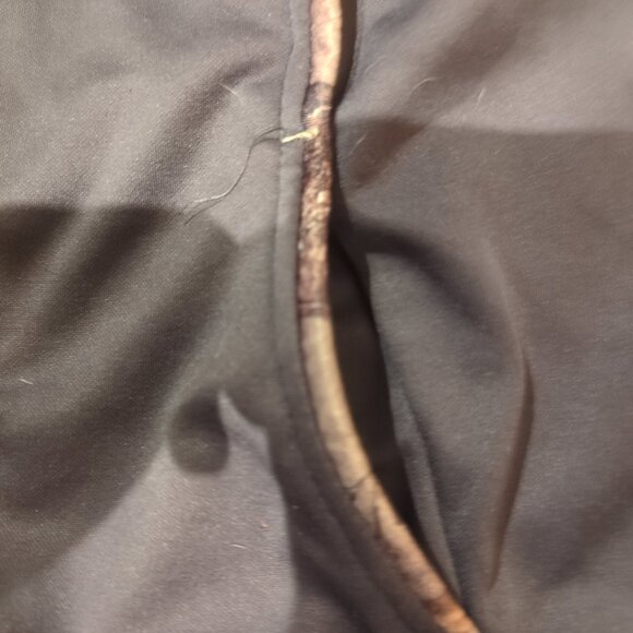 Realtree Large Women's Hoodie - Picture 7 of 8